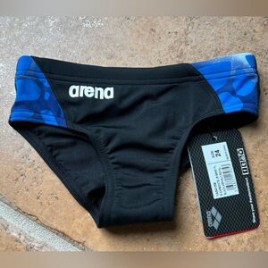 Arena Carbonite boys swim brief